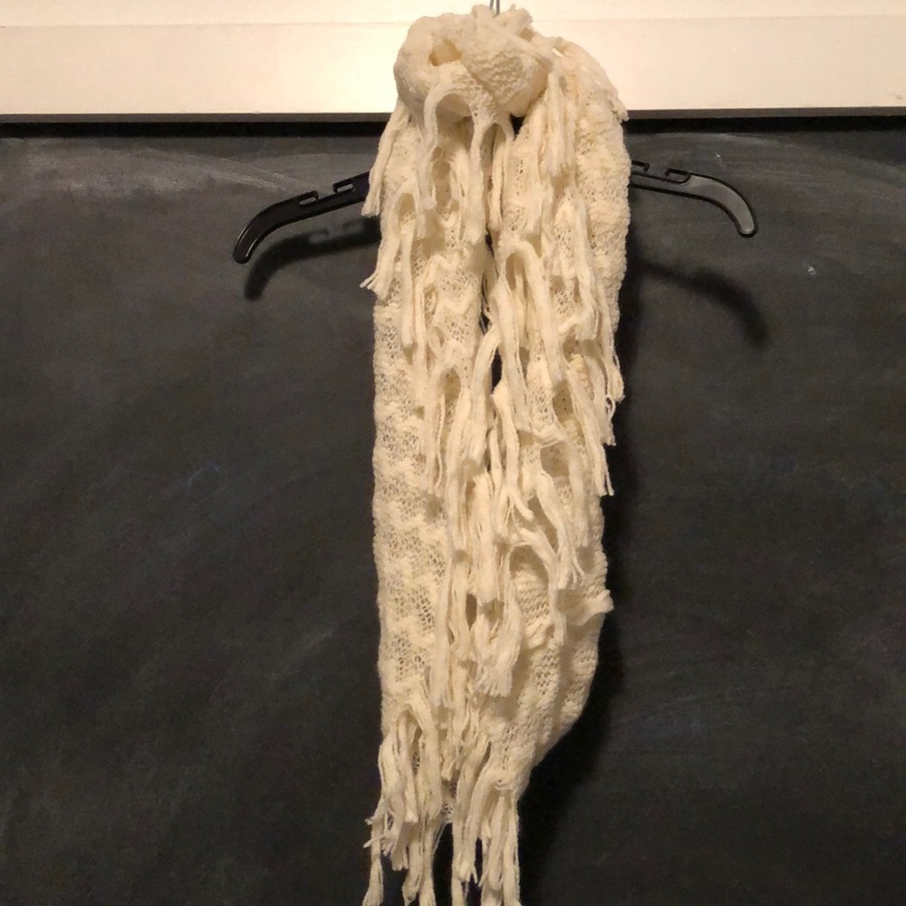 White infinity scarf